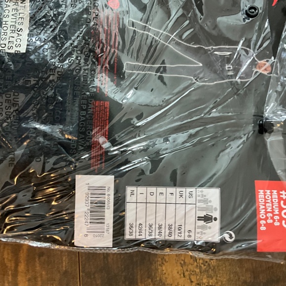 BATMAN COSTUME - Picture 5 of 11